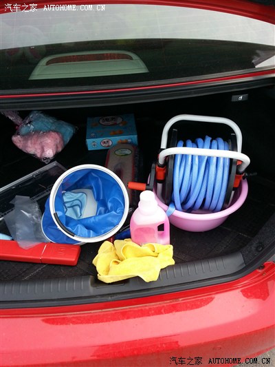 公司亦获得了诸多荣誉