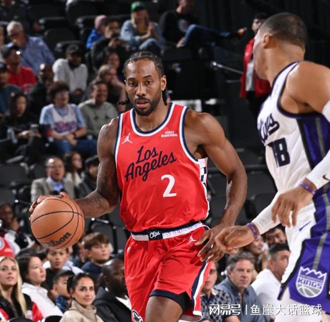 快船爆冷不敌国王 伦纳德伤退国王多点开花