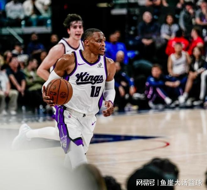 快船爆冷不敌国王 伦纳德伤退国王多点开花
