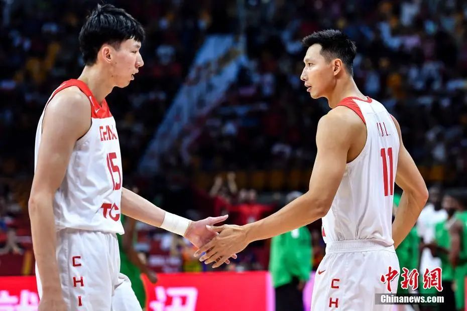 易建联正式退役告别篮球生涯 感恩岁月同行