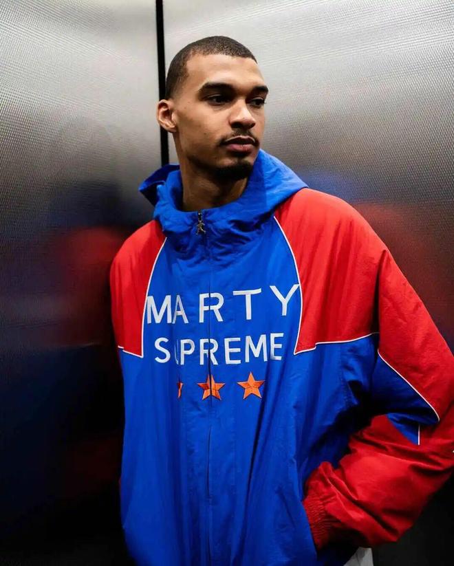 文班亚马冲击MVP榜单 球鞋代言引发热议