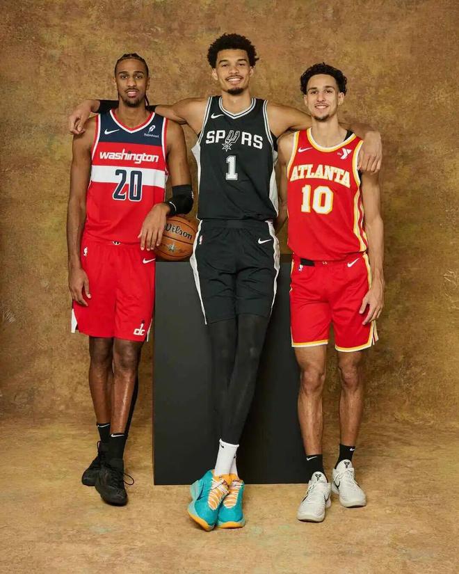 文班亚马冲击MVP榜单 球鞋代言引发热议