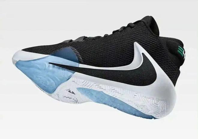 文班亚马冲击MVP榜单 球鞋代言引发热议